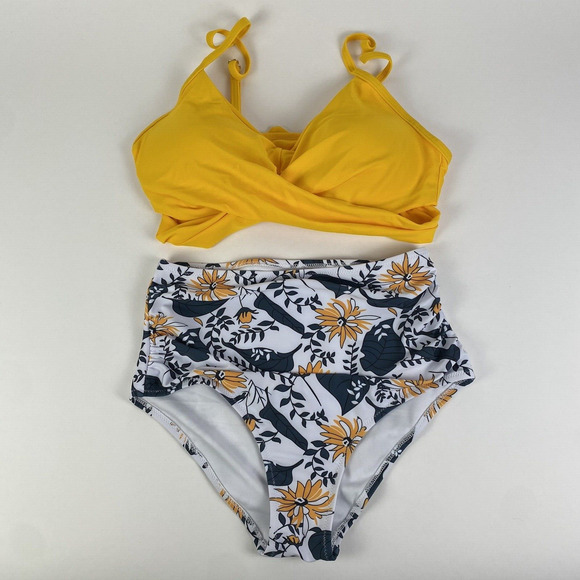 Bikini Set Unbranded Yellow Top w/ Floral Bottom Women Size Small Brand New‎ - Picture 1 of 12
